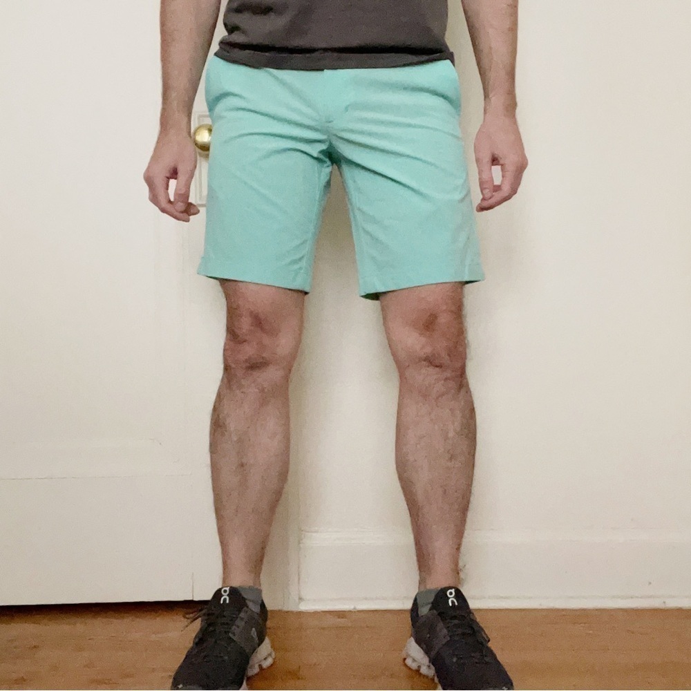 Vineyard Vines Men’s 9” Performance Breaker Short Green Size 28